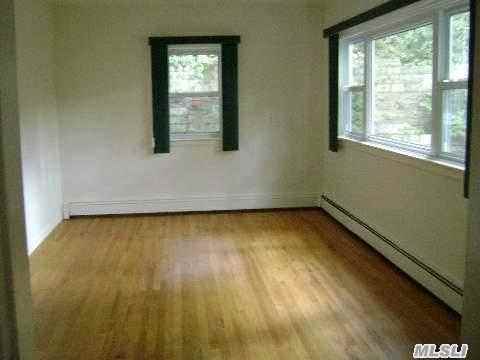 14 Briarwood Dr - Photo 3 of 8