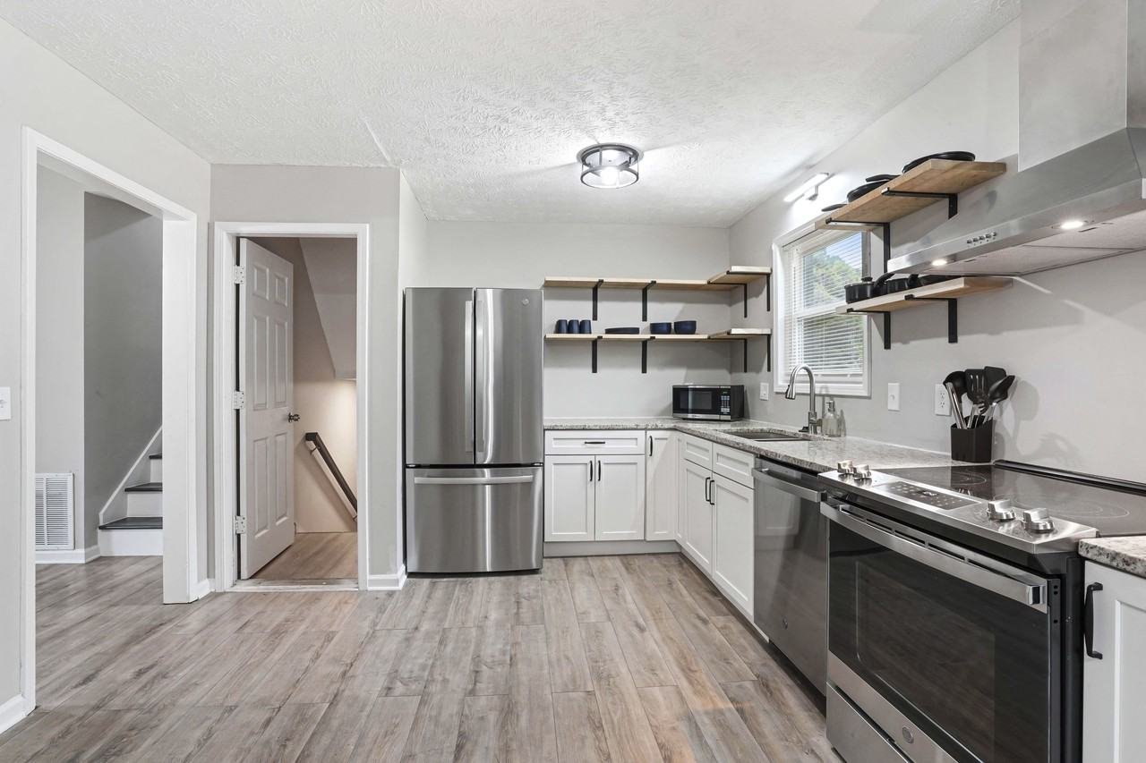 Veterans Memorial Hwy - Photo 7 of 9