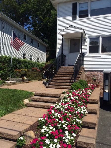 42 Lorraine Terrace - Photo 2 of 9