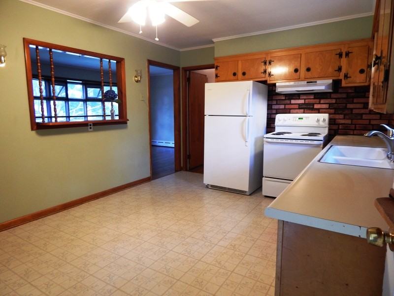 16 Alan Ln - Photo 2 of 15