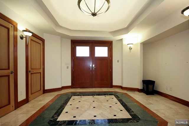 19 Rio Vista Dr - Photo 2 of 23