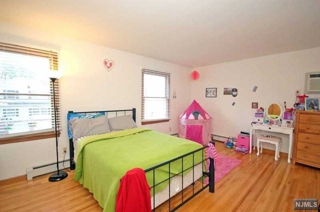 132 Meriline Ave - Photo 2 of 11