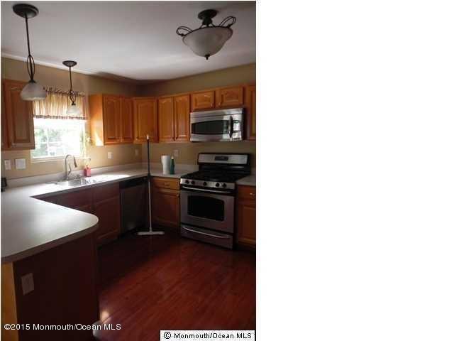 246 Church St - Photo 3 of 8