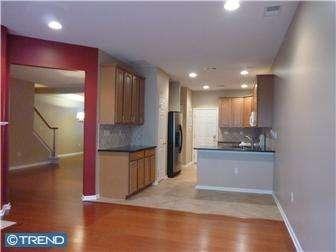 204 Brinley Dr - Photo 3 of 7