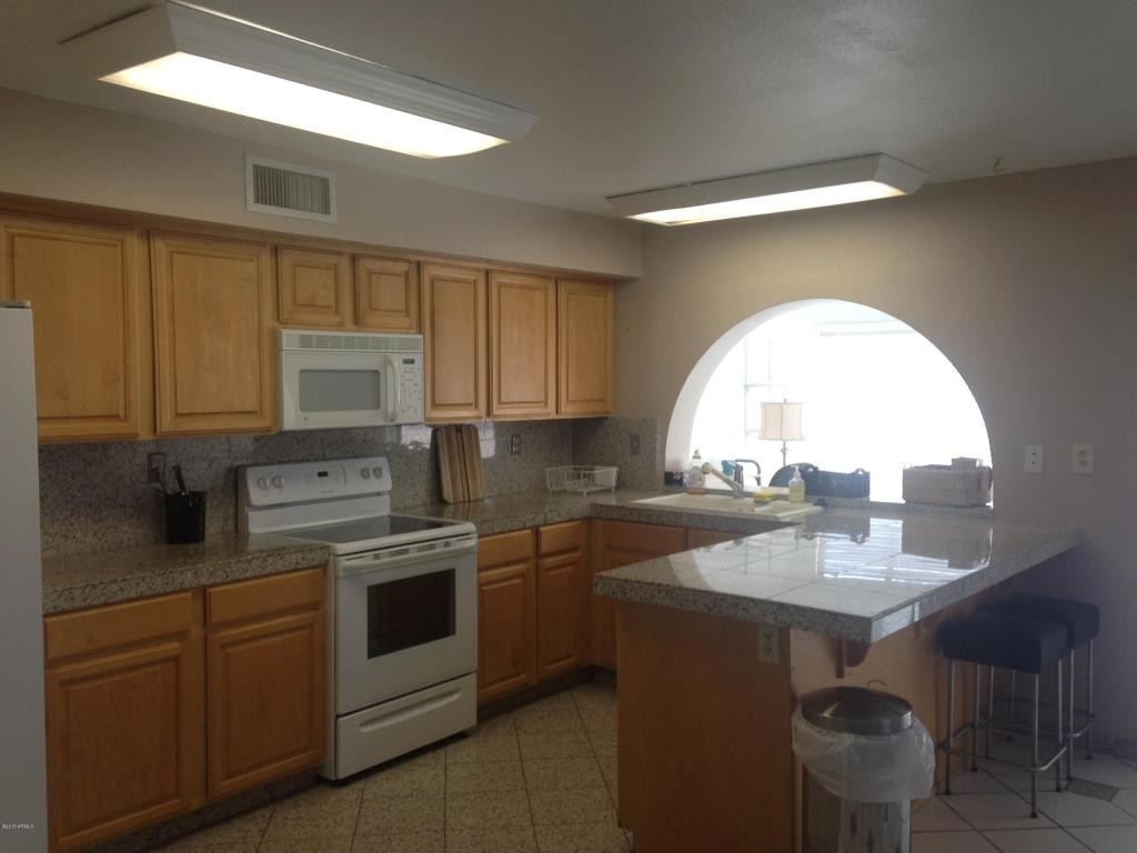 11644 N 93rd Pl - Photo 2 of 15