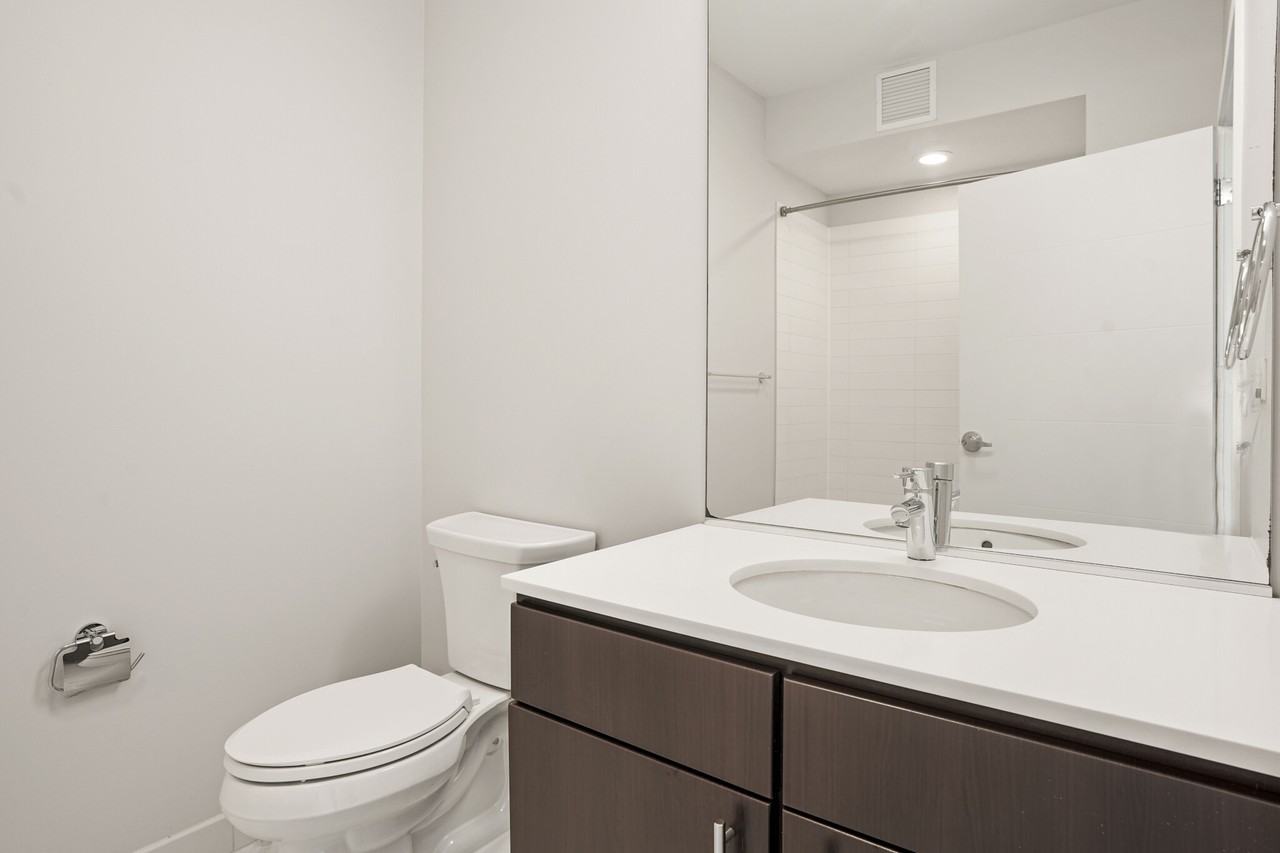 765 W Adams St #2-2 - Photo 7 of 23