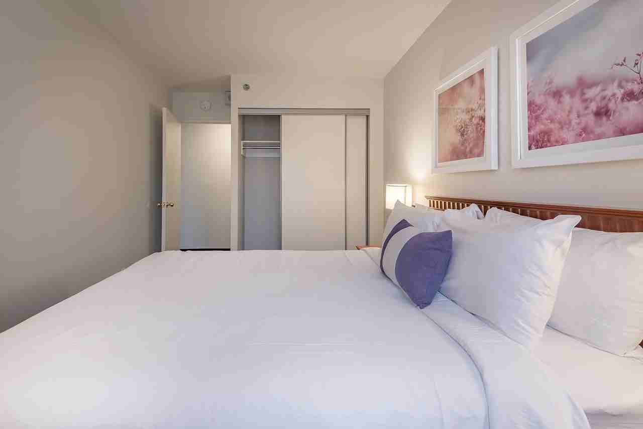 2170 Lincoln - Photo 3 of 15