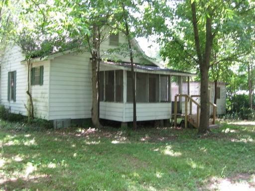 220 Reynolds St - Photo 3 of 3