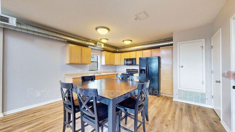 2033 W 30th Ave #C - Photo 2 of 21
