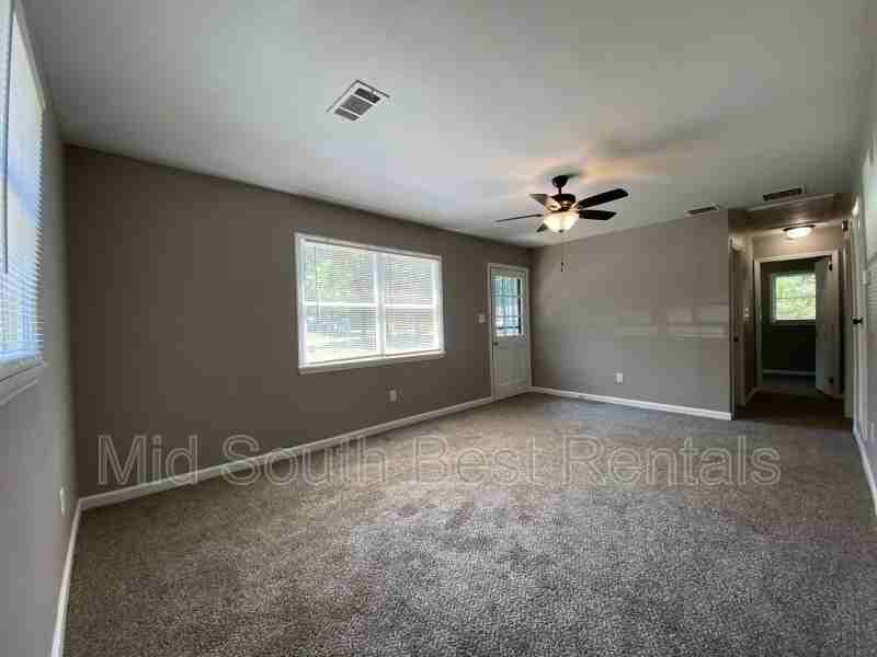 1016 Restbrook Ave - Photo 2 of 8
