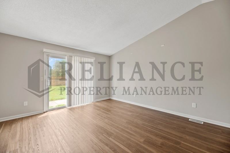 2928 N Holyoke St - Photo 5 of 28