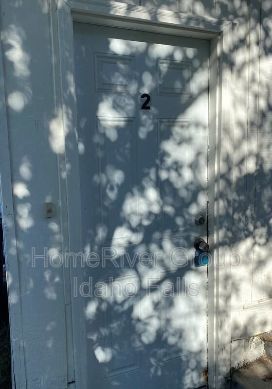 172 E 2nd S #2 - Photo 2 of 18