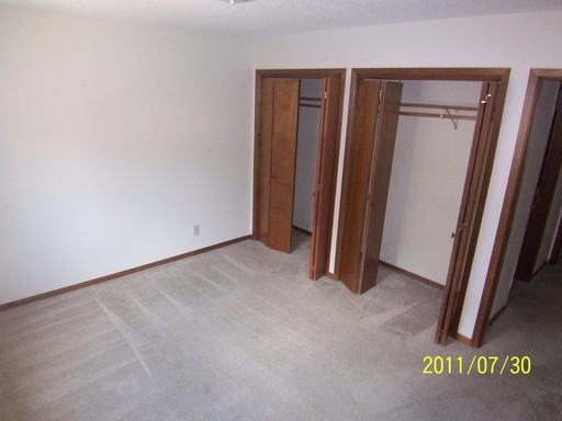 1322 Idaho Ave - Photo 3 of 7