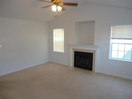 117 Goldie Ln - Photo 2 of 13