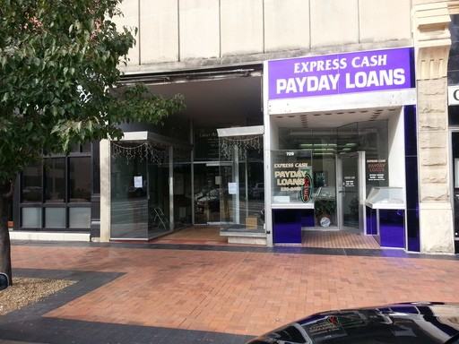 729 S Kansas Ave - Photo 2 of 8