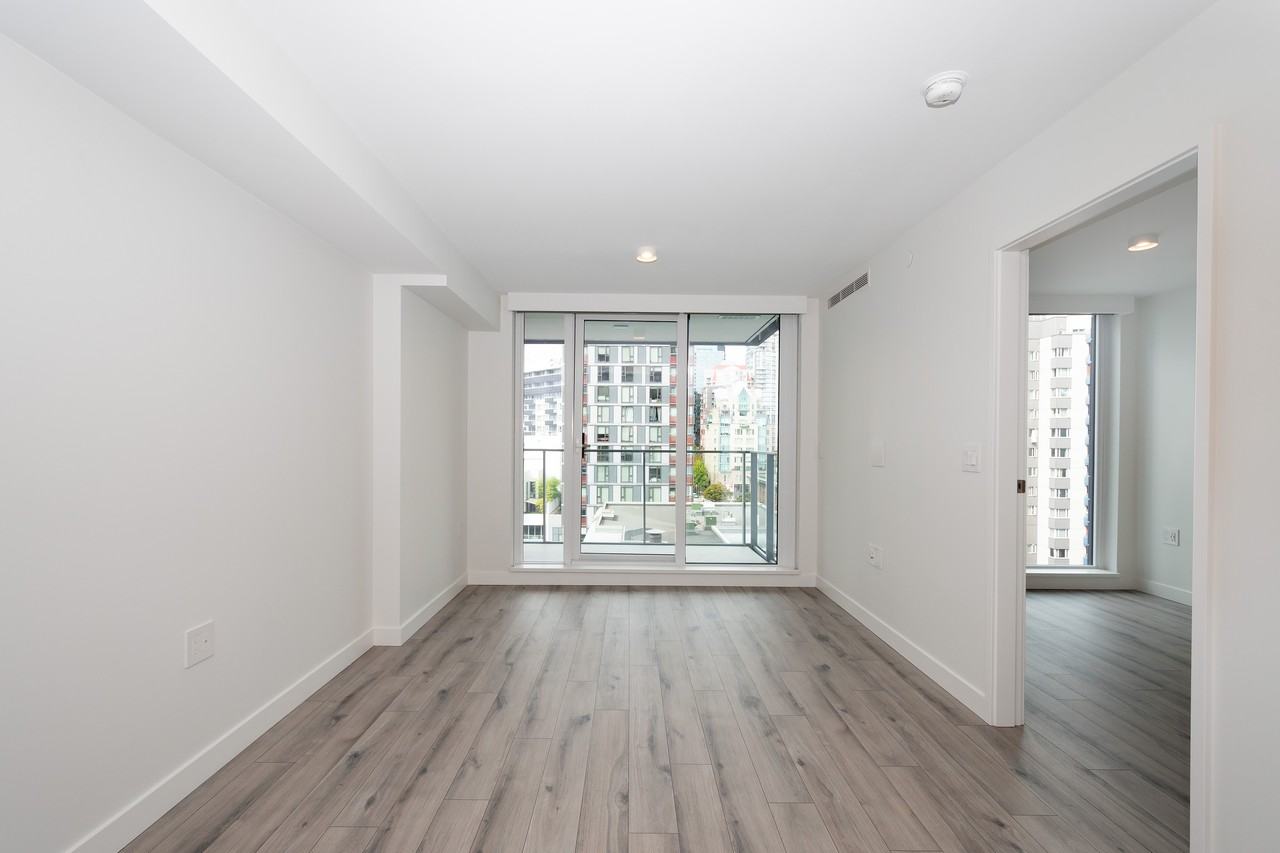 1107 Richards Street #1002