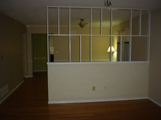 3949 Valley Ct - Photo 2 of 13