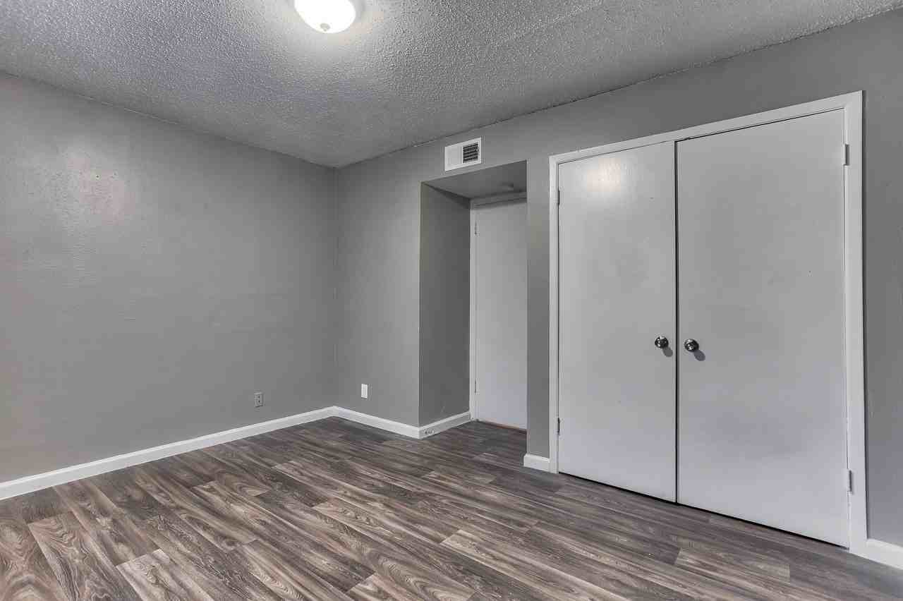 Madison On Dietrich - Photo 2 of 10