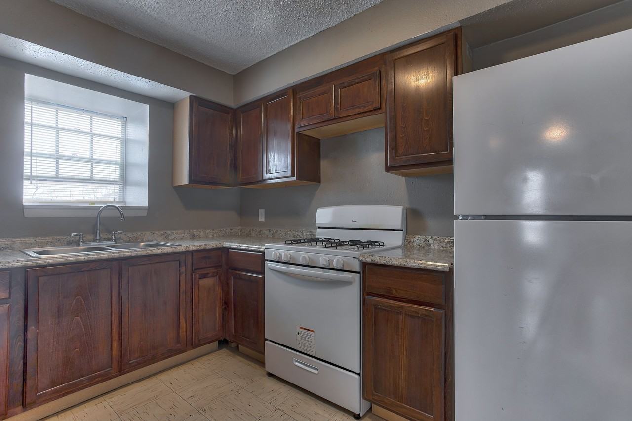 Madison On Dietrich - Photo 3 of 10