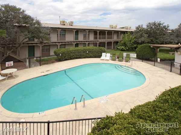 6808 Bellrose Dr - Photo 2 of 8