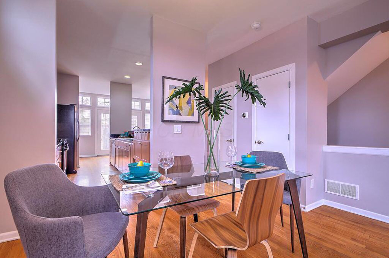 454 South Ln #454 - Photo 3 of 19