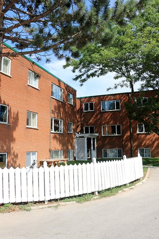 Somerset Place Port Elgin Apartments 764,780 & 794 Waterloo St