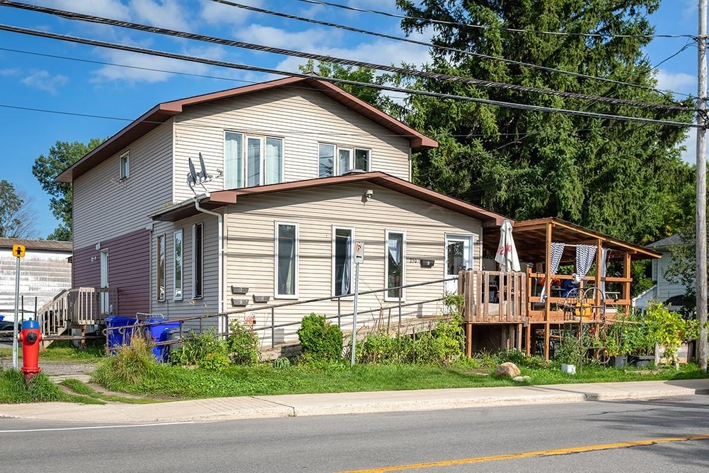 D250 Ave. de Buckingham, Gatineau Apartments 250 Av De Buckingham