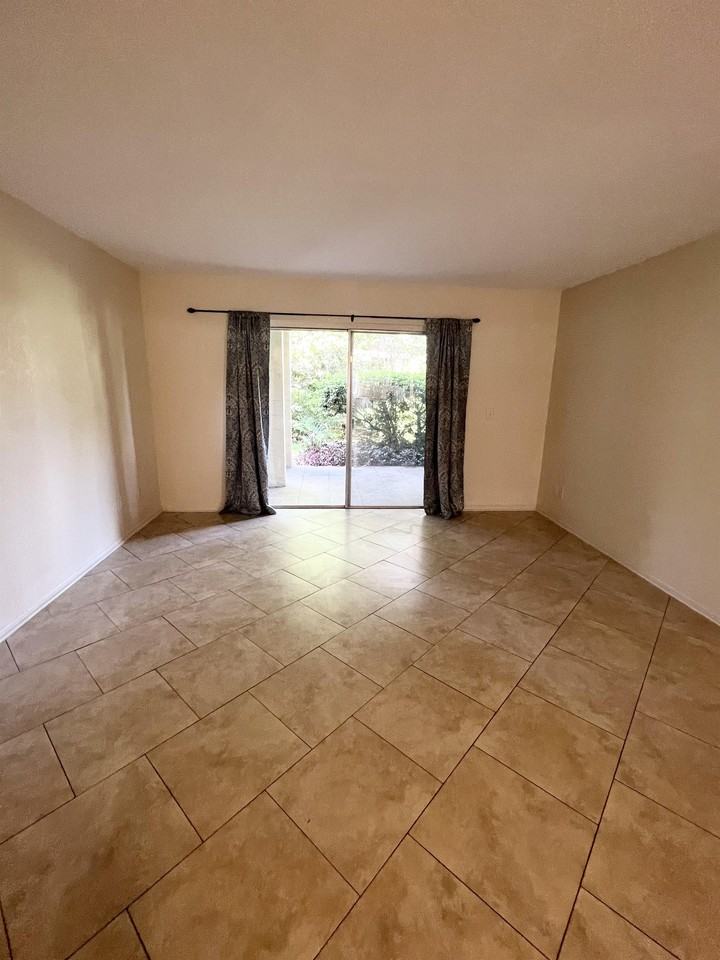 507 E San Sebastian Ct #1 - Photo 4 of 22
