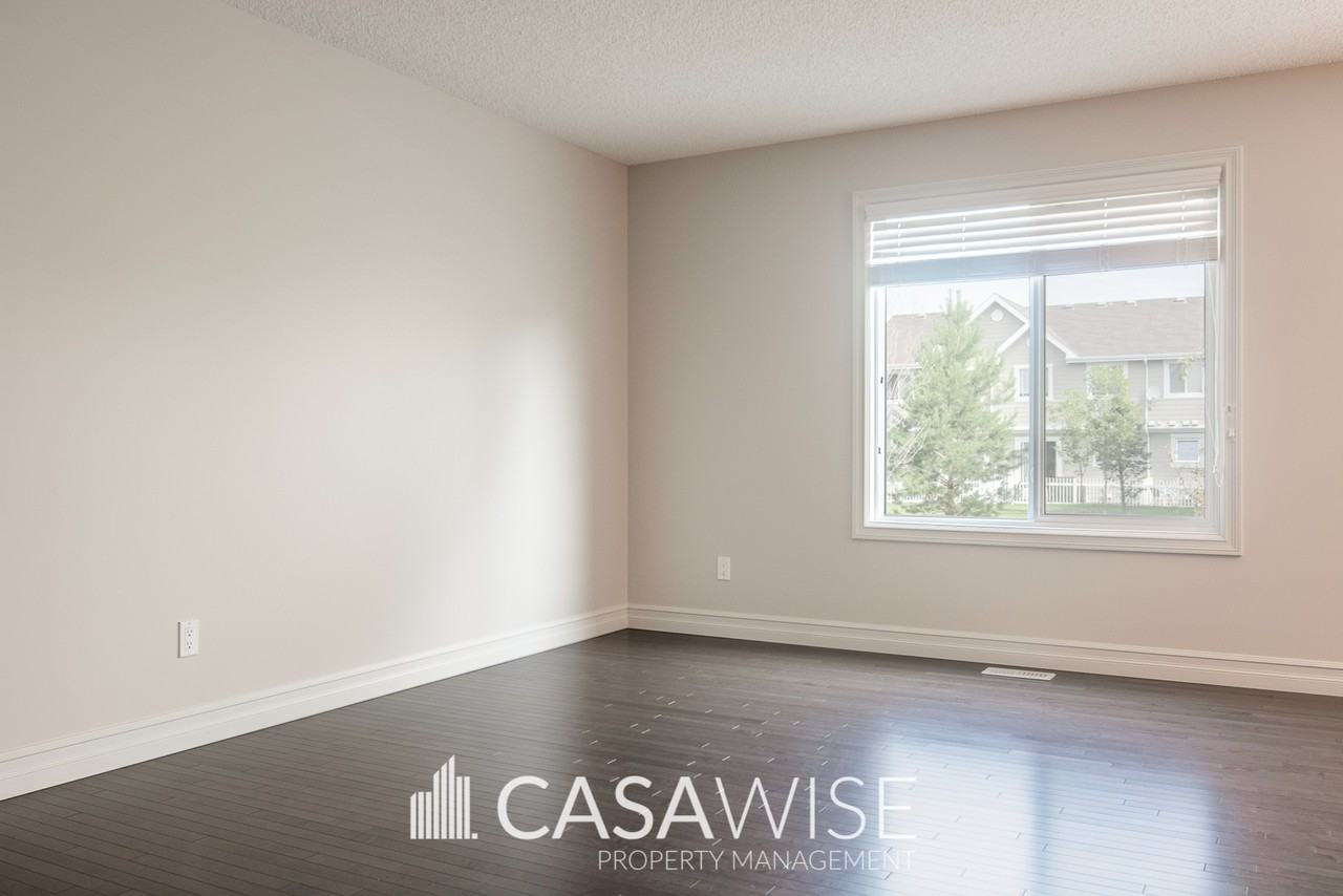 219 - 219 Charlotte Way - 62 #62 - Photo 3 of 11