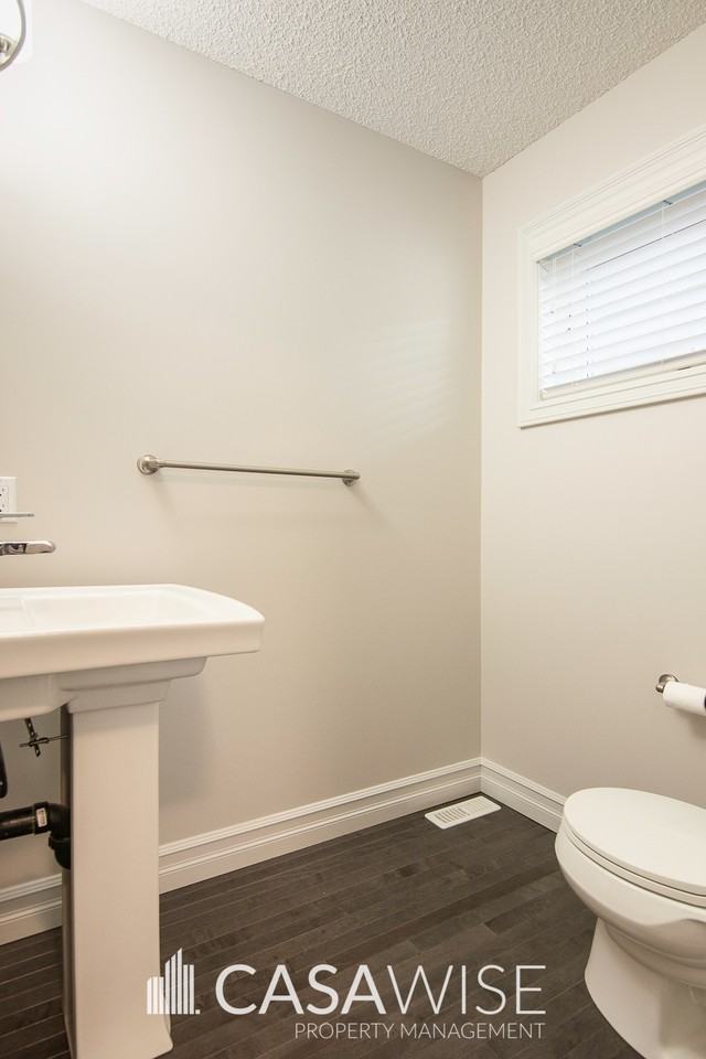 219 - 219 Charlotte Way #62 - Photo 3 of 11