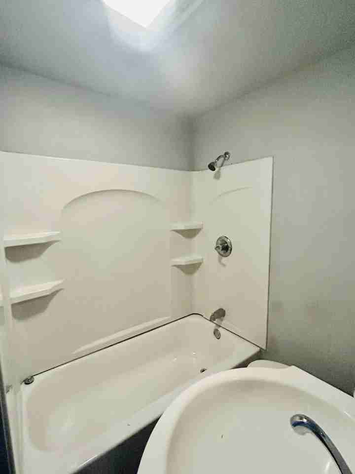 915 S L St #1 - Photo 4 of 14