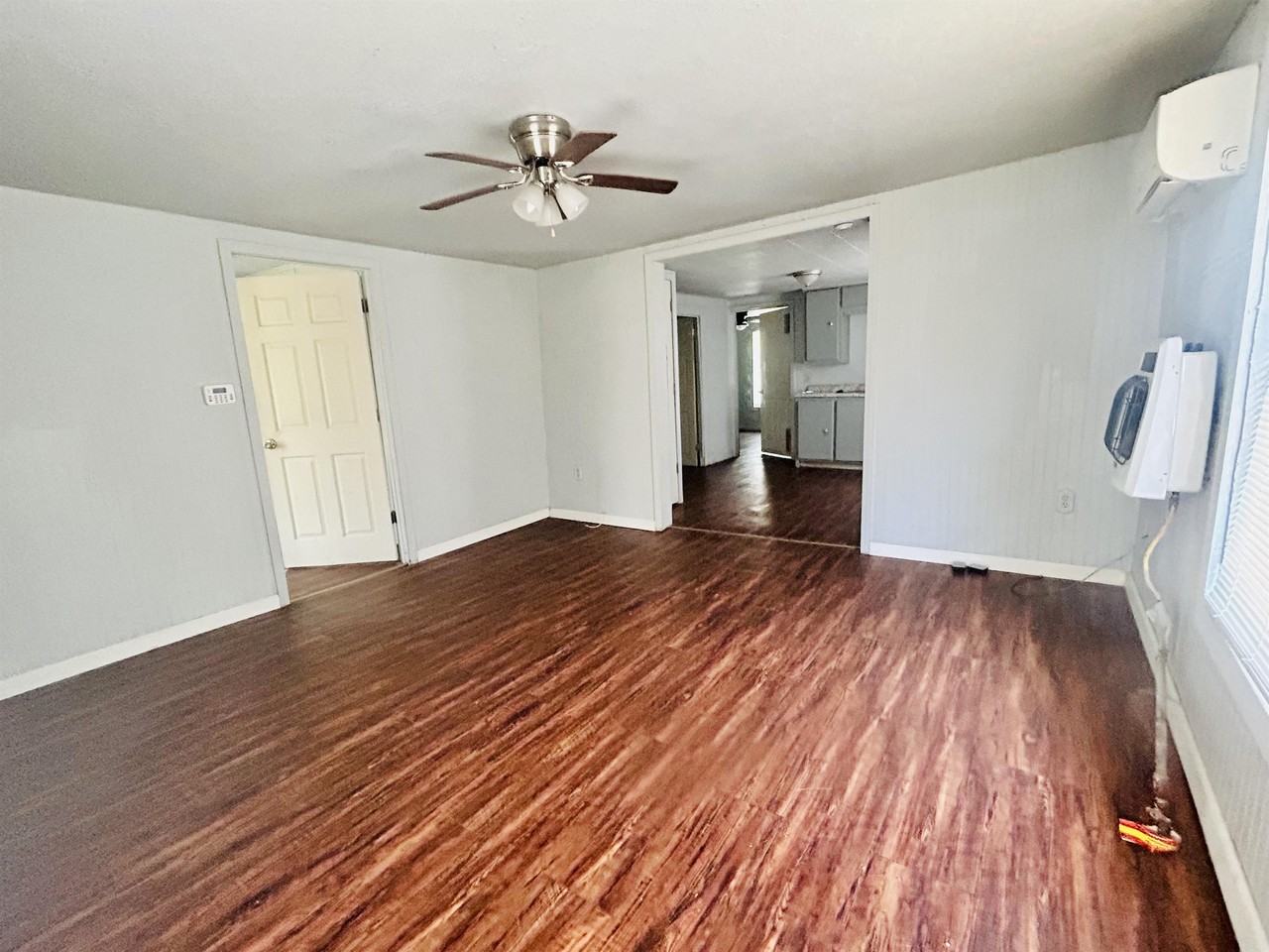 915 S L St #1 - Photo 6 of 14