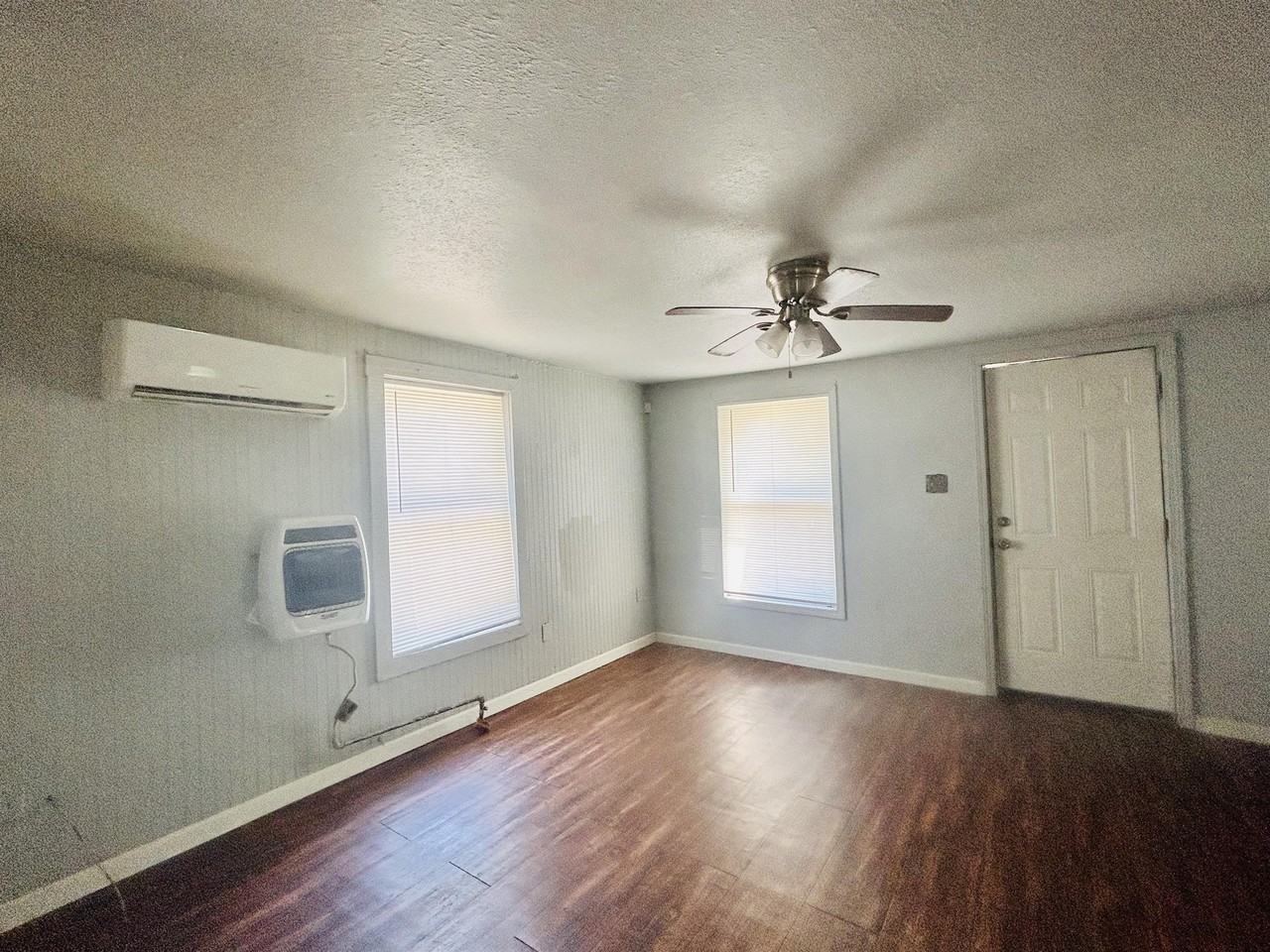 915 S L St #1 - Photo 7 of 14