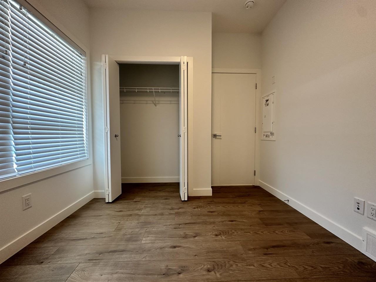 14525 1 St Nw #601 - Photo 3 of 22