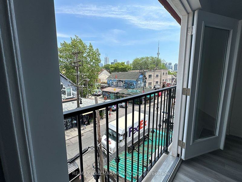 236 Augusta Avenue #2nd & 3rd - Photo 3 of 23