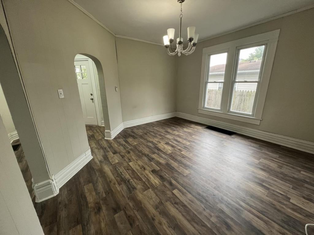 193 Boyleston Ave - Photo 3 of 11