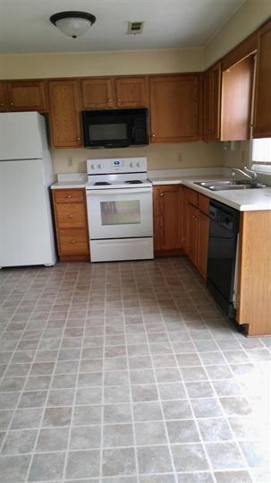 2210 Valley Creek Run - Photo 3 of 9