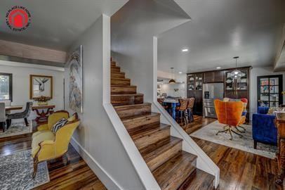 162 S Iowa Ave - Photo 3 of 17
