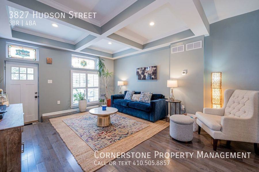 3827 Hudson St - Photo 3 of 30