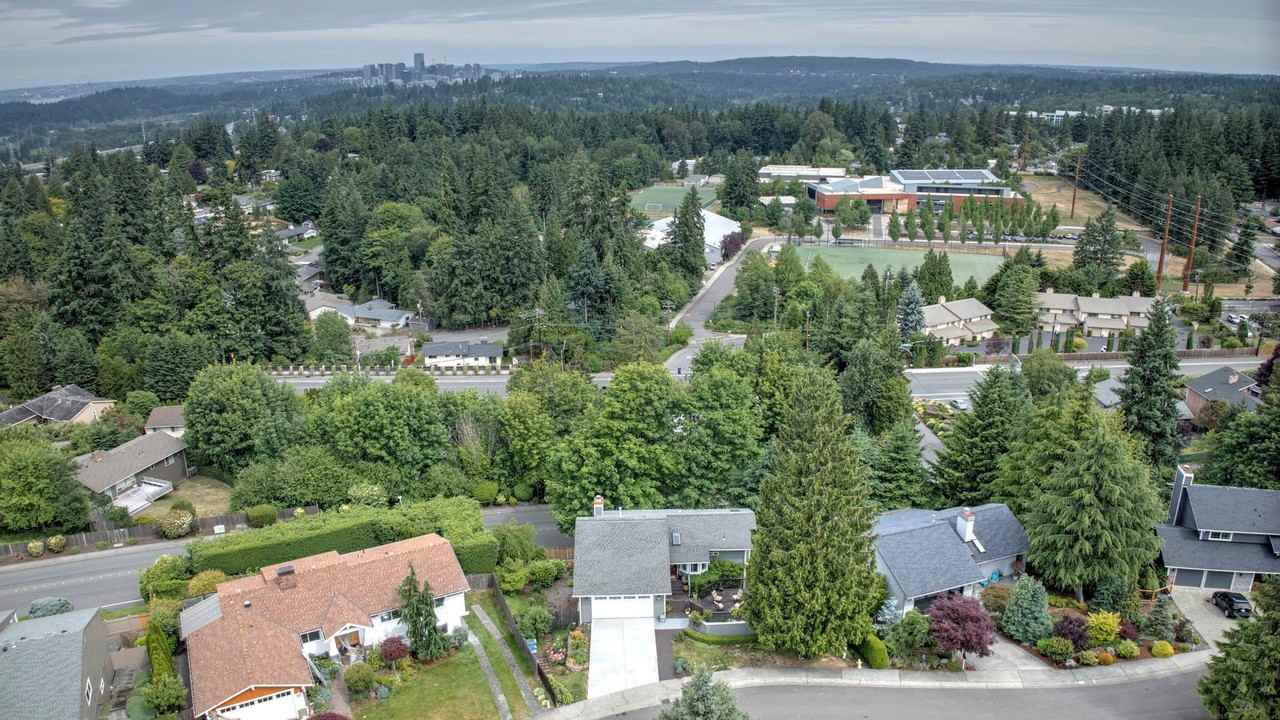 4211 136th Pl Se - Photo 2 of 37