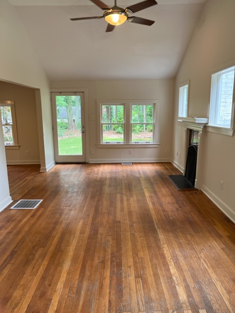 522 Quillian Ave - Photo 2 of 14