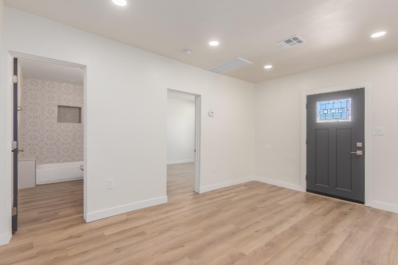 2324 North Treat Avenue - Photo 5 of 22