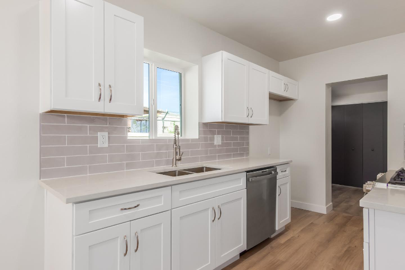 2324 North Treat Avenue - Photo 7 of 22