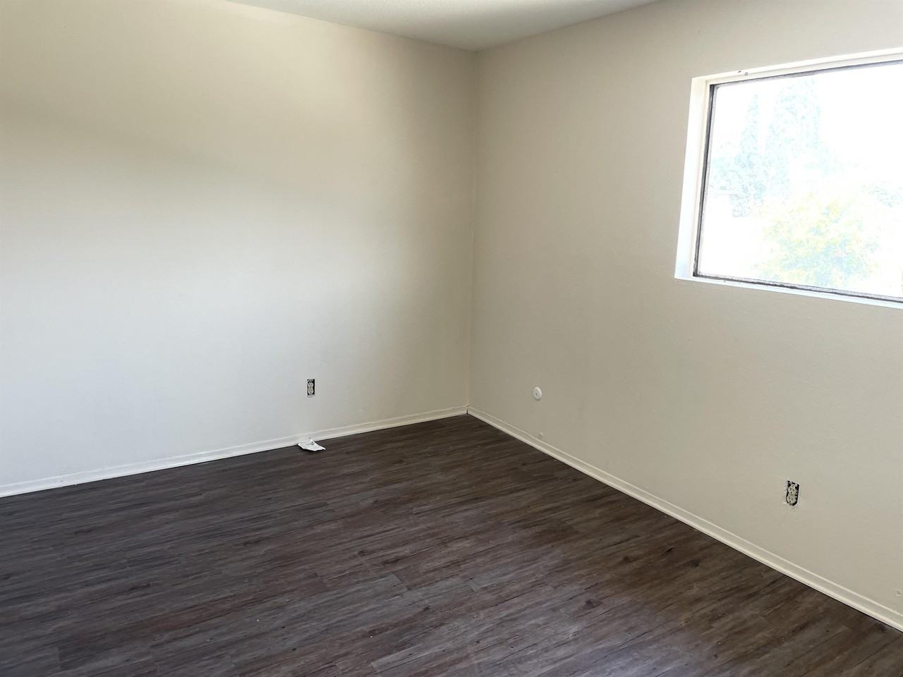 7761 Melrose - 19 #19 - Photo 5 of 7