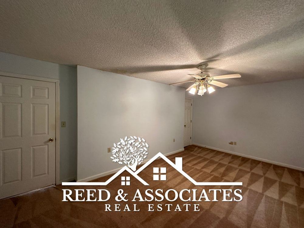 4912 Highway 76 - Photo 2 of 14