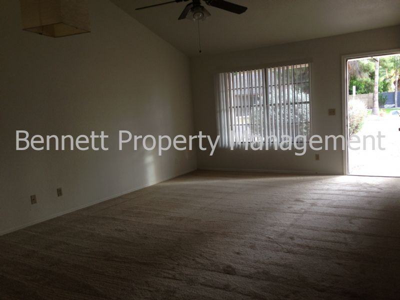 1352 E Todd Dr - Photo 2 of 14