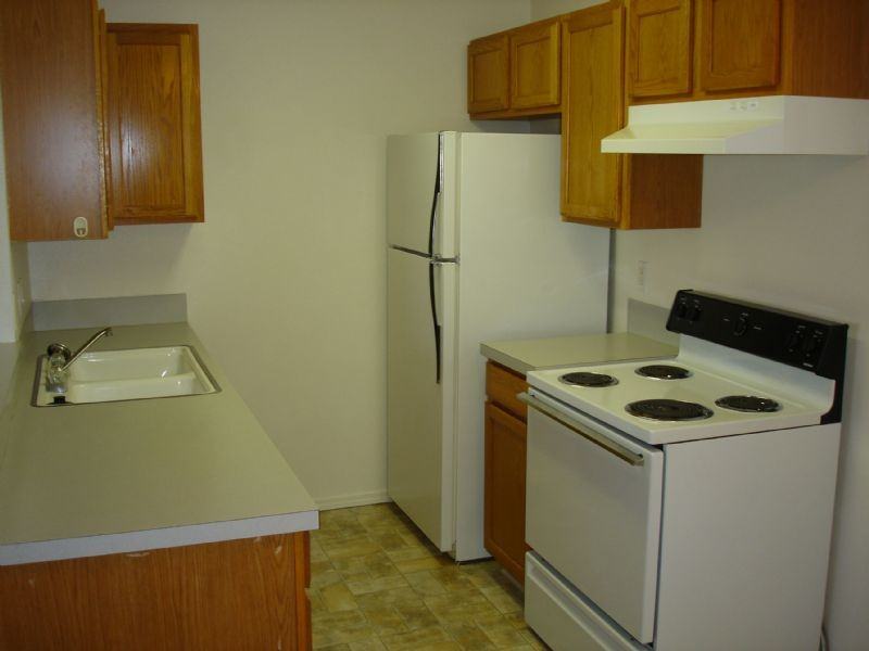 257 E Elbridge St - Photo 2 of 9