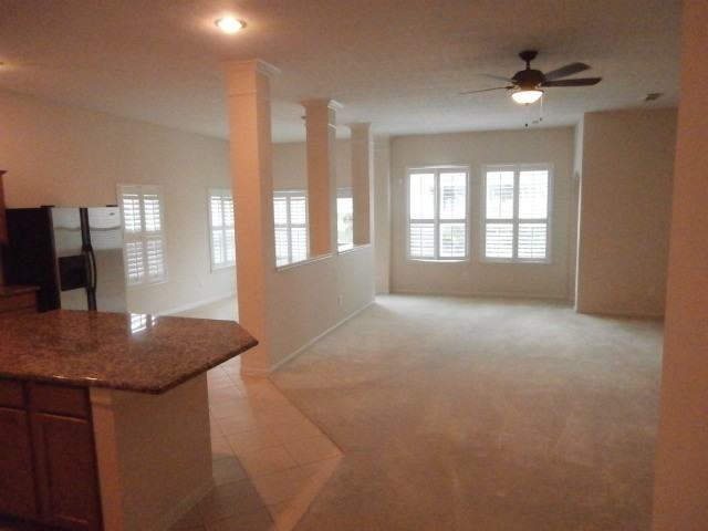 6923 Grants Hollow Ln - Photo 2 of 6