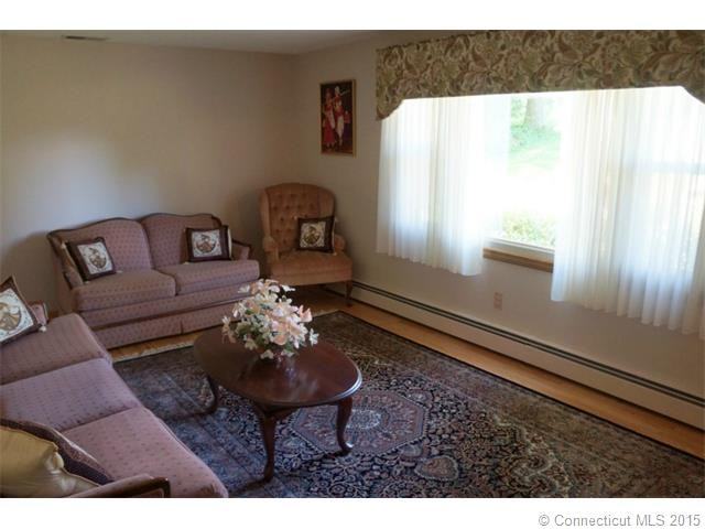 170 Knollwood Rd - Photo 2 of 31