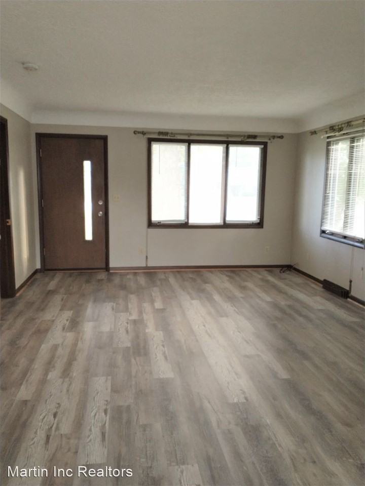 4023 Lafayette Rd - Photo 2 of 12